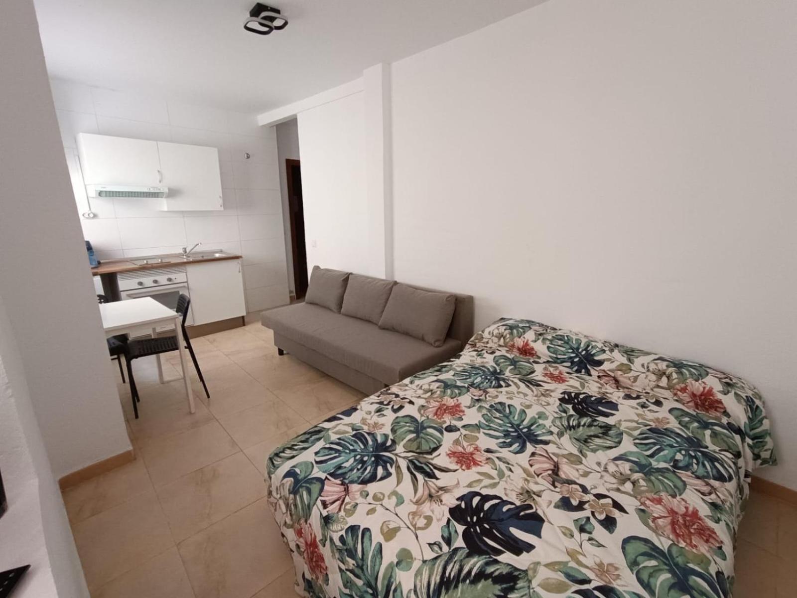 Enjoy Malaga Plaza De Las Flores Εξωτερικό φωτογραφία